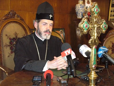 Претърсват нотариални кантори в София заради сделки с църковни имоти