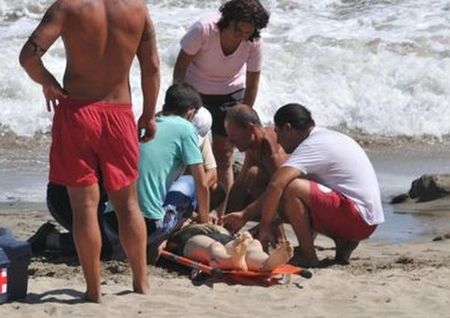 Огромна трагедия край Царево: Морето погълна двама мъже и дете на плажа в Синеморец