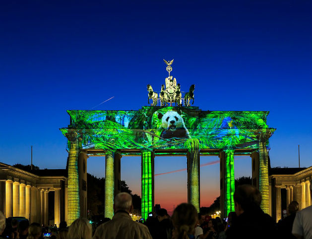 Българи ще преобразят с 3D мапинг шоу Бранденбургската врата в Берлин