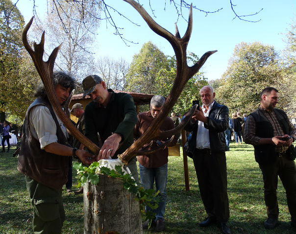 В Габрово се проведе годишното изложение на трофеи от благороден елен