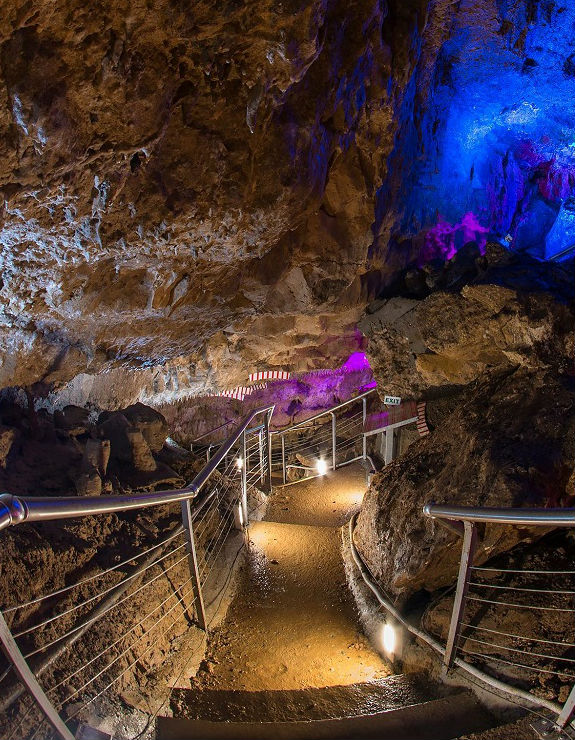 Затвориха за посещения  пещера „Бисерна“