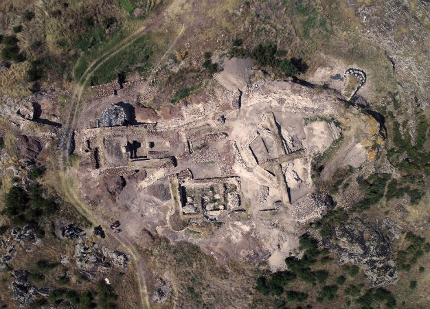В крепостта Русокастро са открити кости от зубър, камила и турук