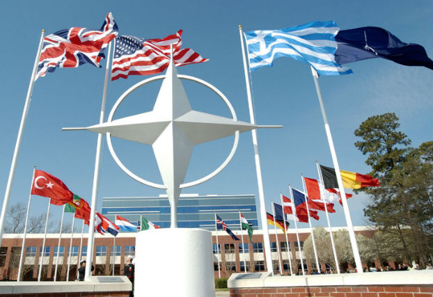Не премиерът, а президентът ще ходи на срещата на лидерите на страните членки на НАТО