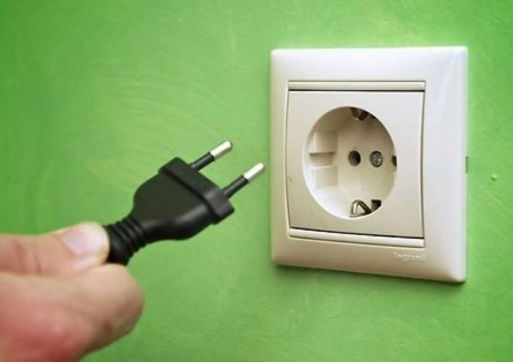 Изключете всички електроуреди, ако няма да бъдете по празниците в дома си