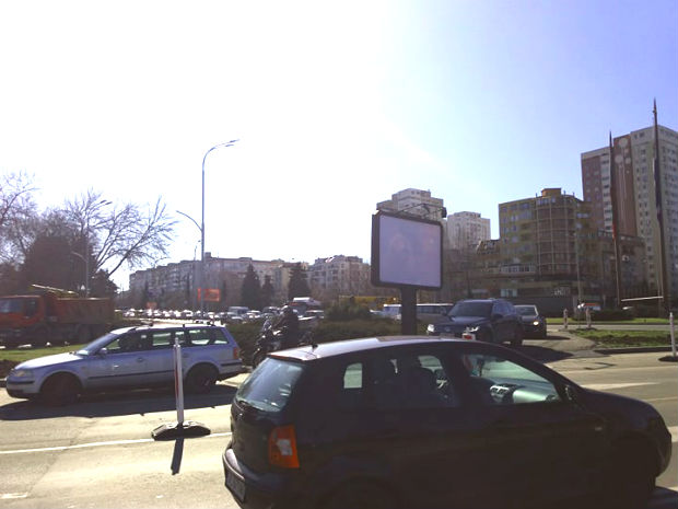 Ремонт на натоварена улица блокира трафика в Бургас