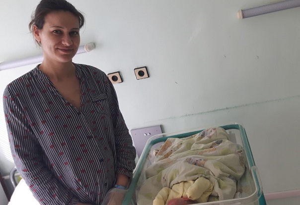В извънредното положение в Бургас се родиха 100 бебета