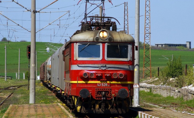 „Сименс Трон” е единственият кандидат да достави нови локомотиви за БДЖ