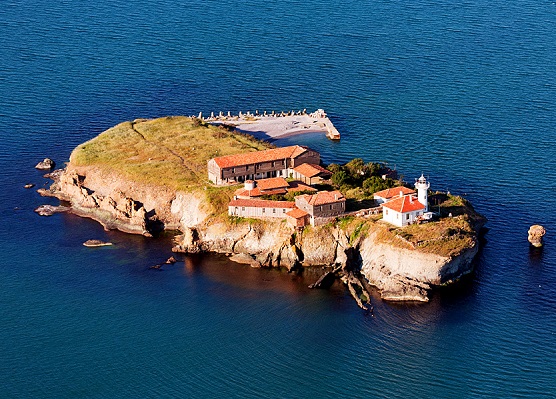Остров Света Анастасия ще посреща абитуриенти