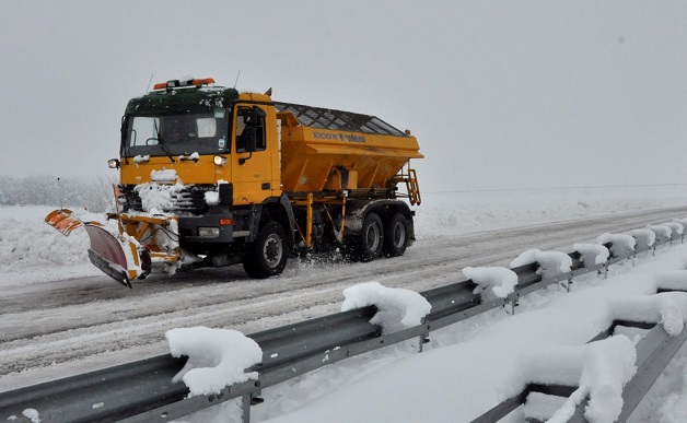 Затвориха магистрала „Тракия" от Зимница до Бургас