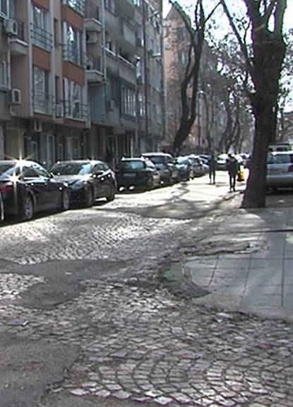 Вижте пълния списък на улиците в Бургас, които ще бъдат ремонтирани през 2021 г.