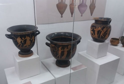 Изкуството да пиеш вино в Древна Гърция и Тракия