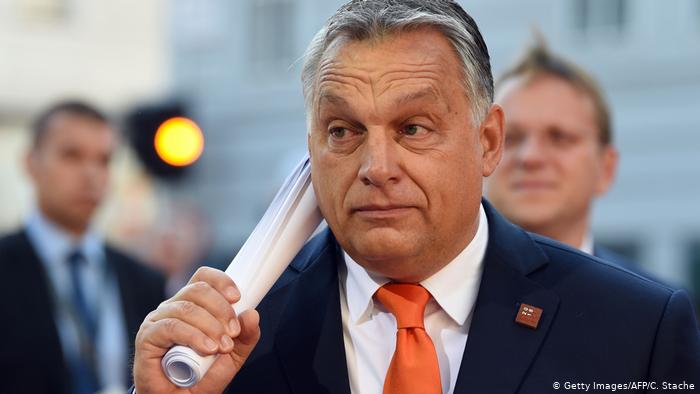 Унгарският премиер Виктор Орбан заплаши да изтегли 11-те си евродепутати от ЕНП