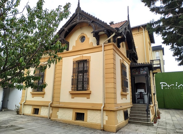 Бургаският етнографски музей се мести временно в нова сграда