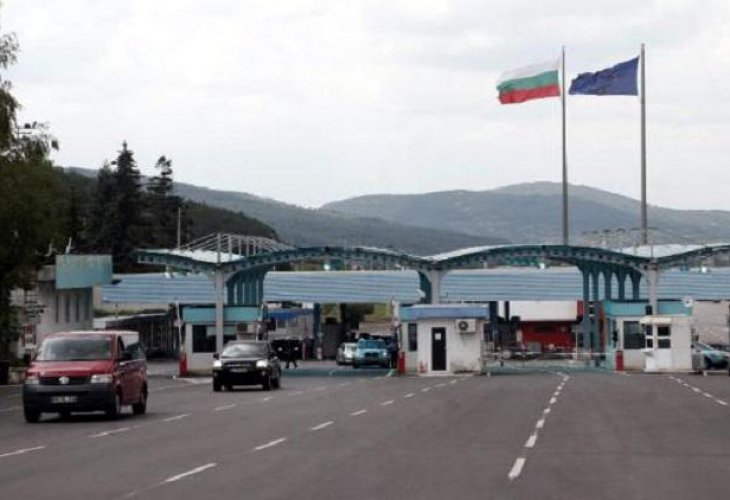 Предстои извънредна проверка на ИА „Автомобилна администрация“ на граничен пункт "Калотина"