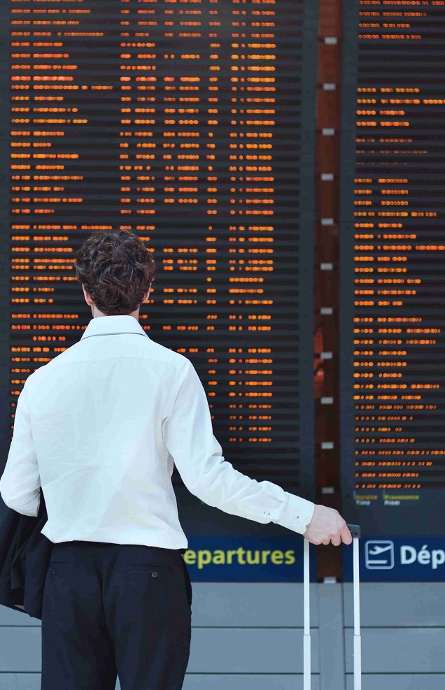 Комисията за защита на потребителите със съвети към пътниците с отменени преди месеци полети