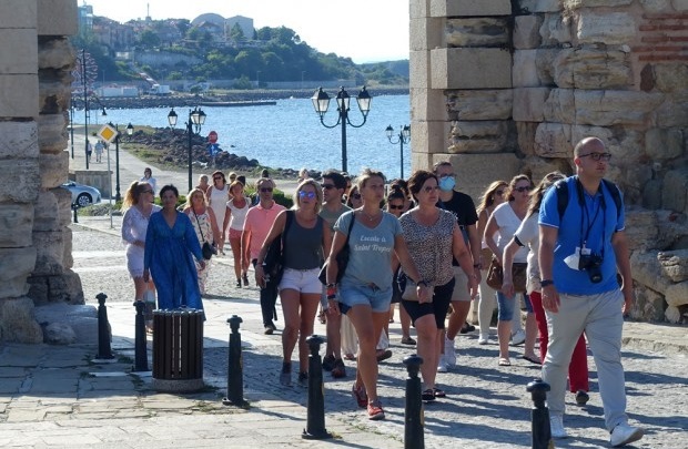 Най-много румънци са били чуждите туристи през август в Бургас