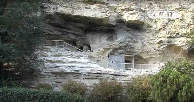 Аладжа манастир - скалното убежище на исихастите