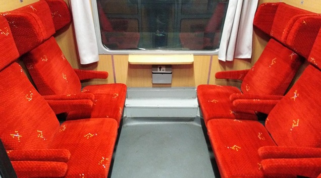 Вече 20 вагона на БДЖ са с нови тапицирани седалки