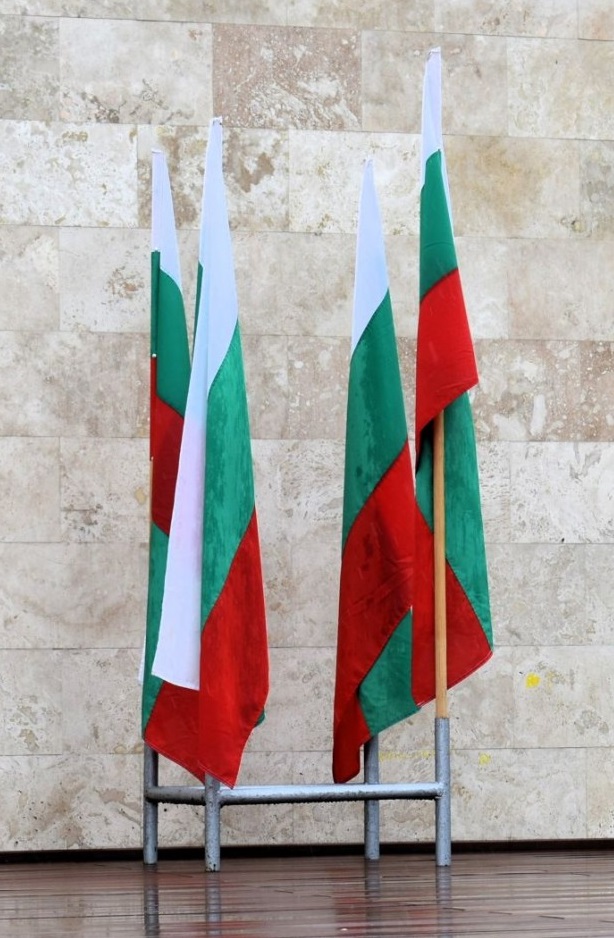В Асеновград стана традиция по Рождество да се раздават български знамена, за да се пробуди националният дух