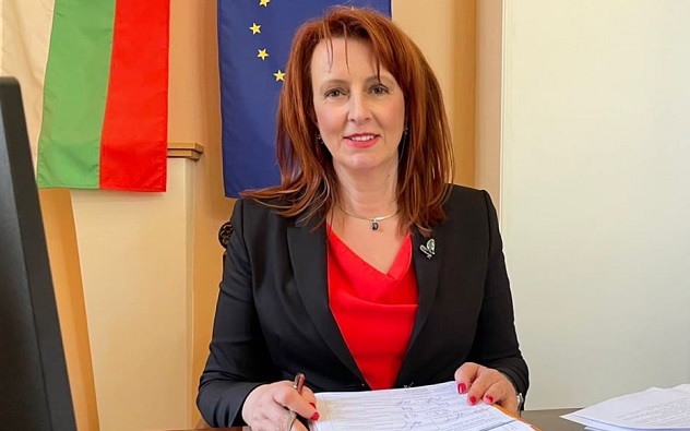 Мария Нейкова отново ще е областен управител на Бургас