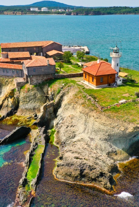 Туристическият сезон на остров Света Анастасия ще бъде открит по-рано с изложба на икони и великденско гмуркане