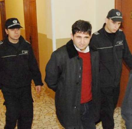 Адвокат измамник на лов за нови жертви