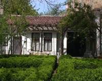 В двора на къщата-музей на Гео Милев в Стара Загора бяха приютени тленните останки на българския възрожденец