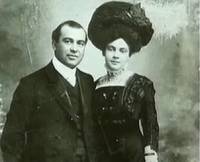 Огнянов със съпругата си – оперетната актриса Жозефина Шмаха