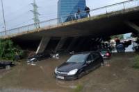 Десетки коли във воден капан на новопостроен участък от Южната дъга на Околовръстното шосе