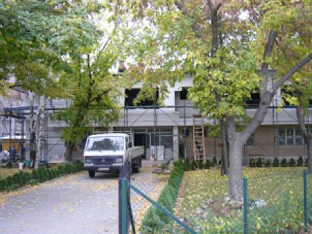 Пастор набира последователи с обещания за огромни печалби