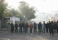 Бивши и настоящи служители на неизрядния превозвач периодично правят протести с искания да им бъдат изплатени дължимите заплати