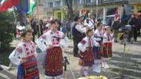 Децата от народния хор към читалището са любимци на всеки празник в Павликени