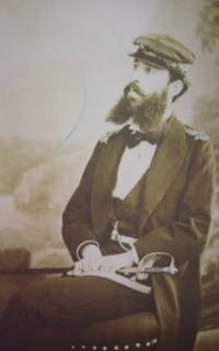 Капитанът на австрийския плавателен съд Дагоберт Енглендер