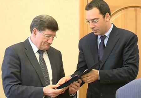 Жителите на Бургас ще стават... хокеисти