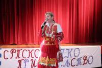 Солистката на ансамбъла Силвия Енчева