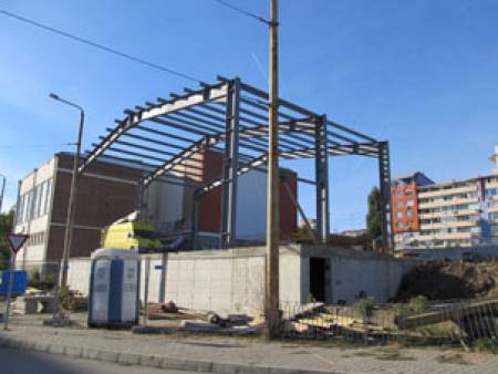 Трябват още пари за новата спортна зала в Търново