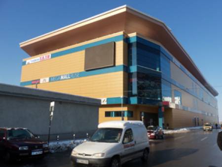 Кредитори си искат  парите от „Мега Мол Русе“