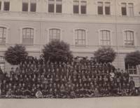 Ученици и преподаватели от Френския мъжки колеж “Св. Августин”, групова фотография, 1909 г.