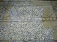 В Кръстатата казарма се съхраняват безценни римски мозайки