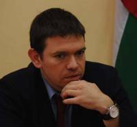 Бившият служебен зам.-министър на регионалното развитие Радослав Русев бе даден на прокурор заради съмнения за източване на добричкото ВиК