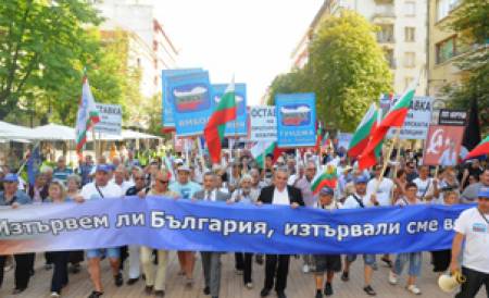 Политически тумори разяждат снагата на държавата