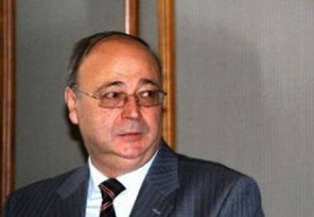 И Сертов „освети”  безпомощността на МВР