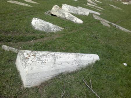 Превръщат стар некропол край Карнобат в туристическа атракция