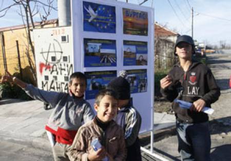 Луди пари се харчат за интеграция на ромите