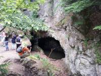 Пещерата на Бастет е създадена по изкуствен начин през 80-те години на миналия век. Според древна карта тук е погребана богинята-котка
