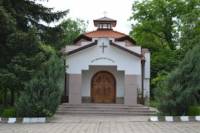 Параклисът „Вси български светии” е построен наскоро с помощта на дарители