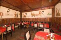 Механа „Хаджи Минчо” е запазила интериора си с рисунките по стените от десетилетия