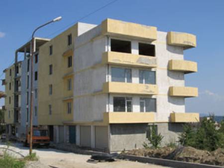 Инфаркти и разводи след фалит на строител