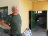 Счетоводителят Михаил не признава друг казан от този на родното село Първомайци