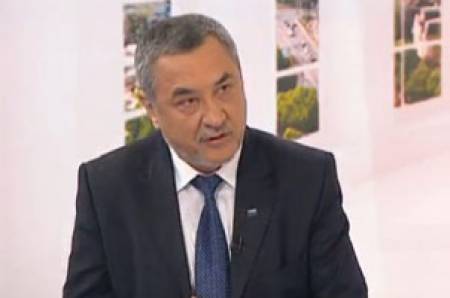 Валери Симеонов: Скочи ли  цената  на тока,  оттегляме  подкрепата си
